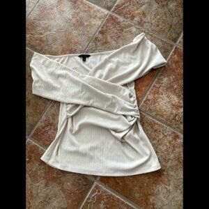 EUC Banana Republic off shoulder cream ribbed blouse top XL